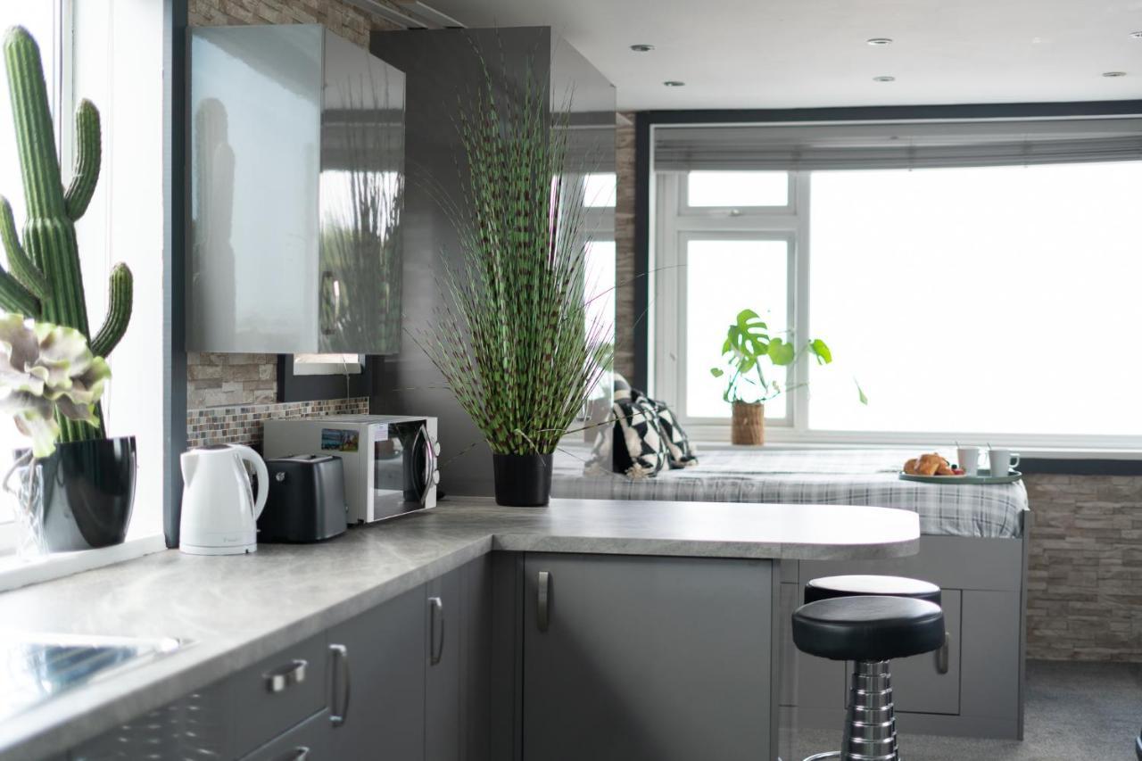 The Shore Bed and Breakfast New Quay Esterno foto